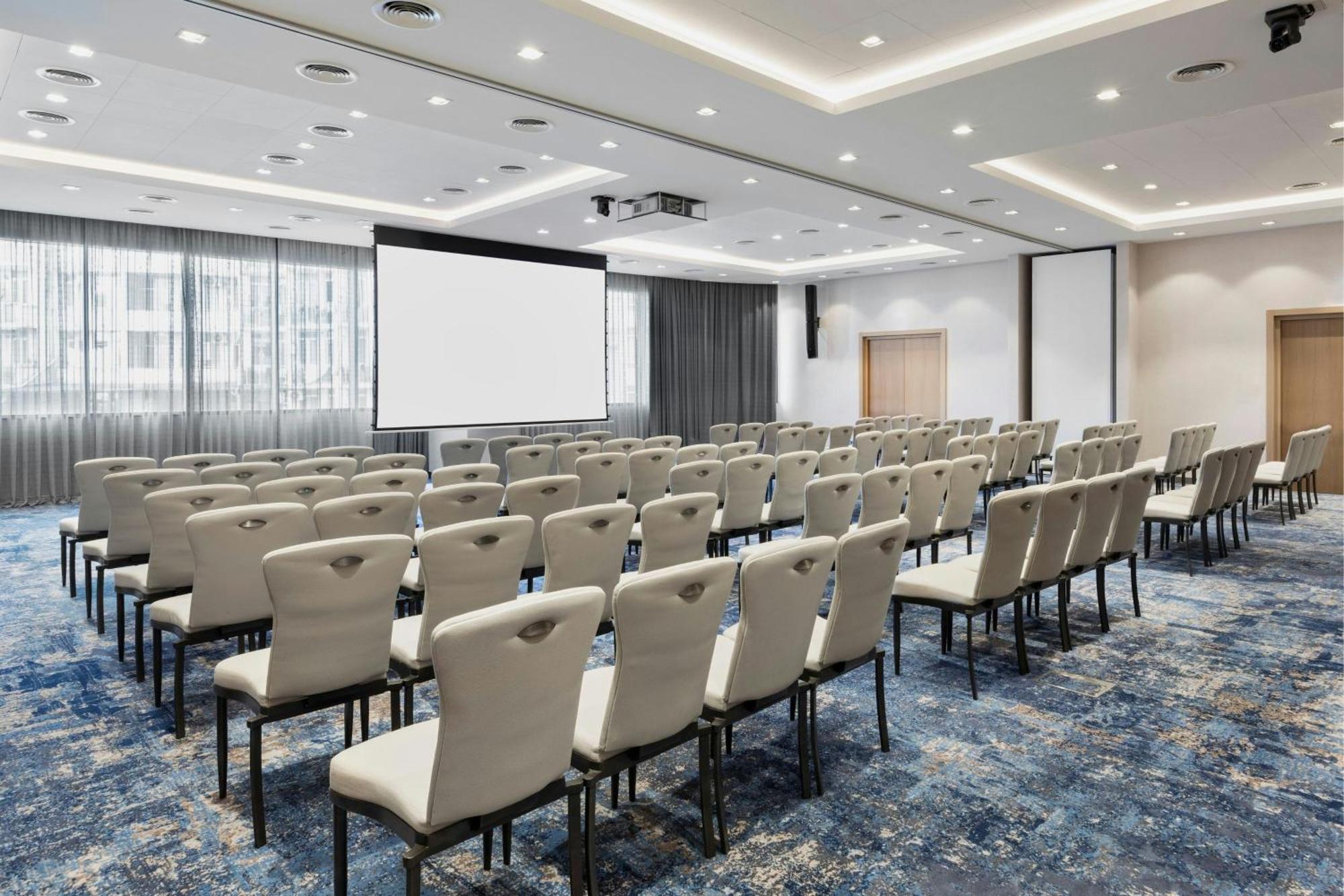 Courtyard By Marriott Batumi Hotell Exteriör bild