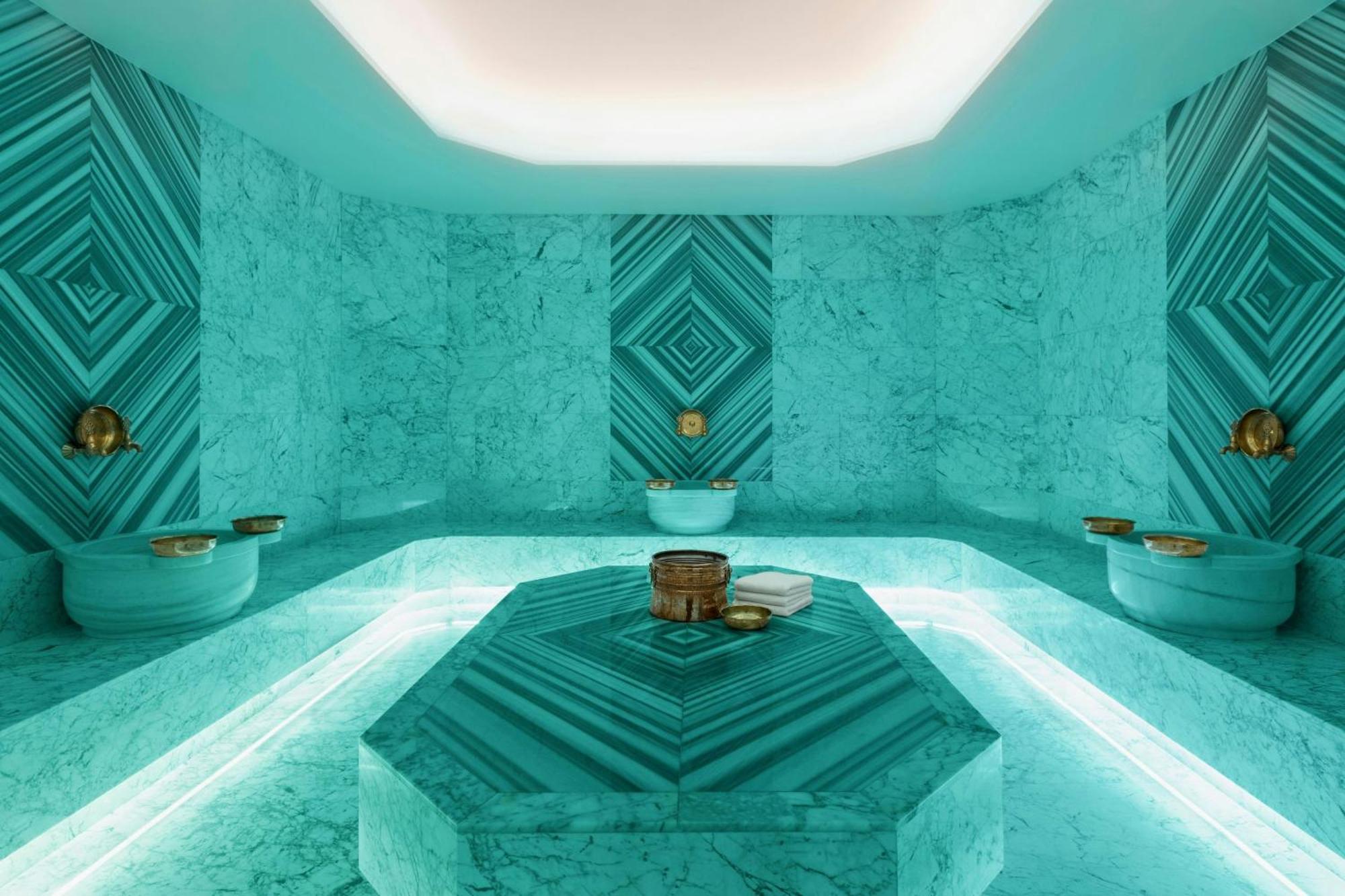 Courtyard By Marriott Batumi Hotell Exteriör bild
