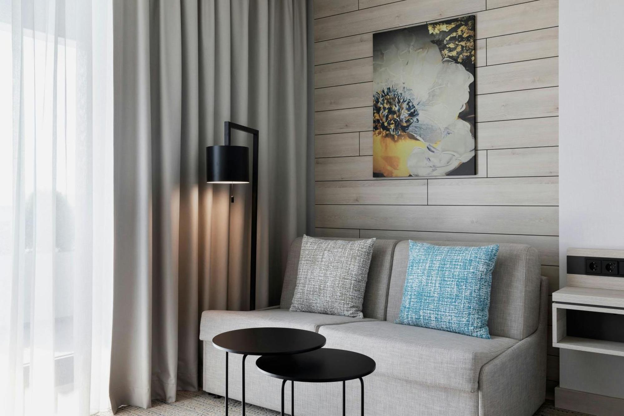 Courtyard By Marriott Batumi Hotell Exteriör bild